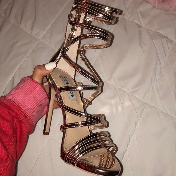 USED ONCE STEVE MADDEN ROSE GOLD HEELS - Picture 5 of 5